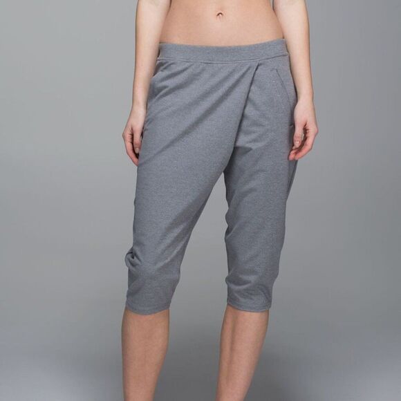 Lululemon Retreat Yogi Crop Heathered Slate - Picture 2 of 13